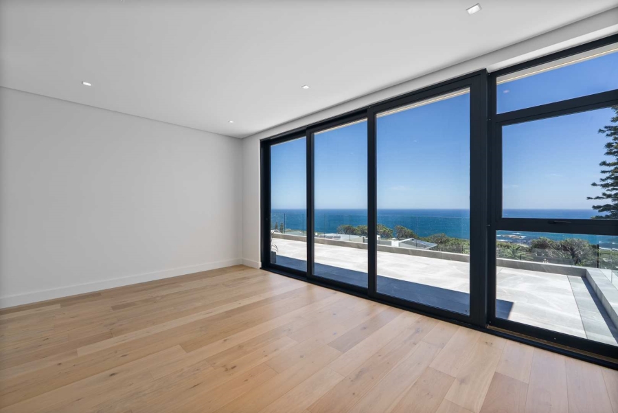 5 Bedroom Property for Sale in Camps Bay Western Cape